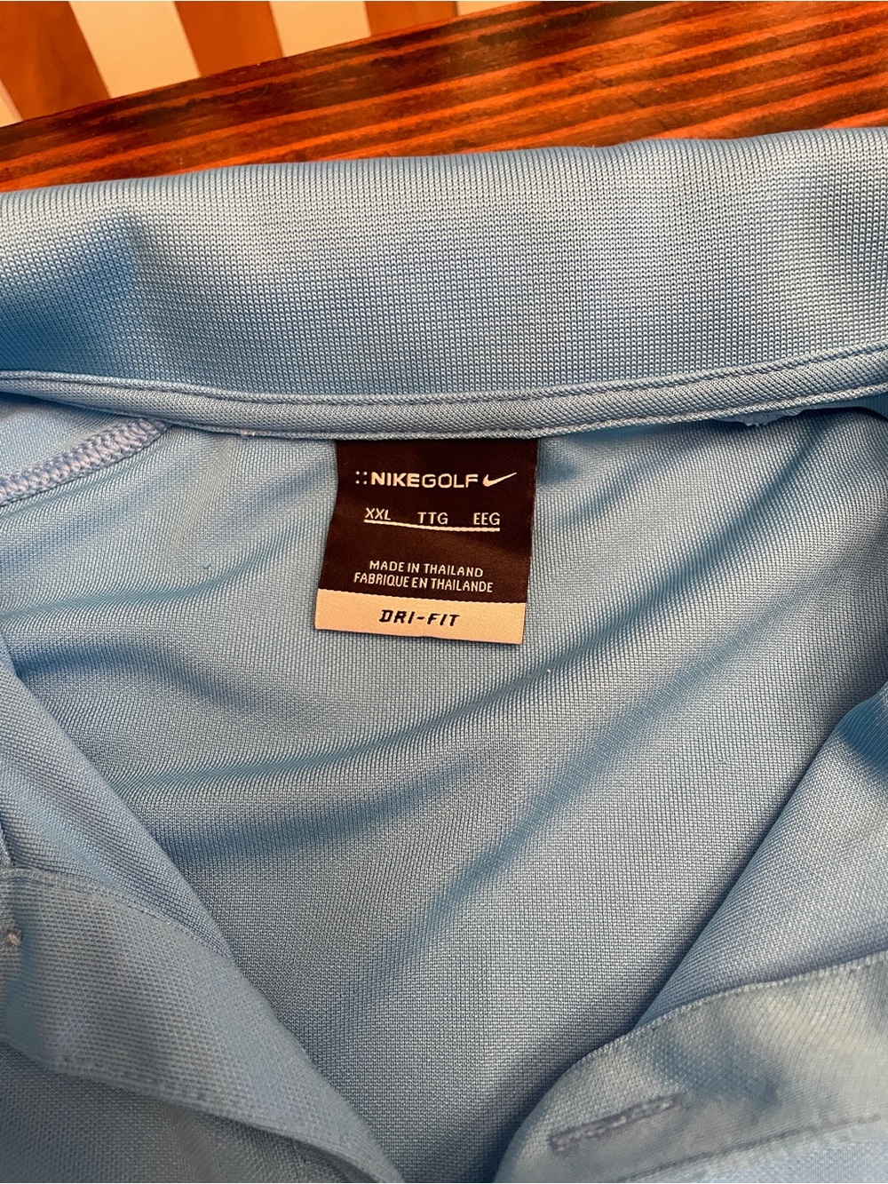 Nike Men’s Sky Blue Performance Polo - Picture 2 of 2
